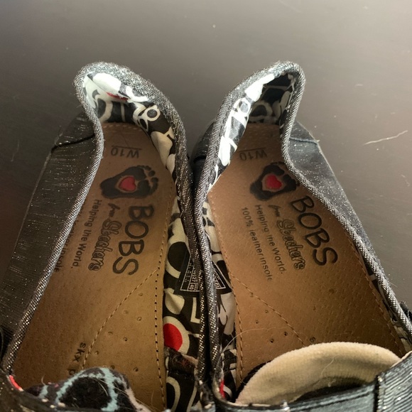 Bob’s by Skechers Black and Silver Shoe - Picture 4 of 5